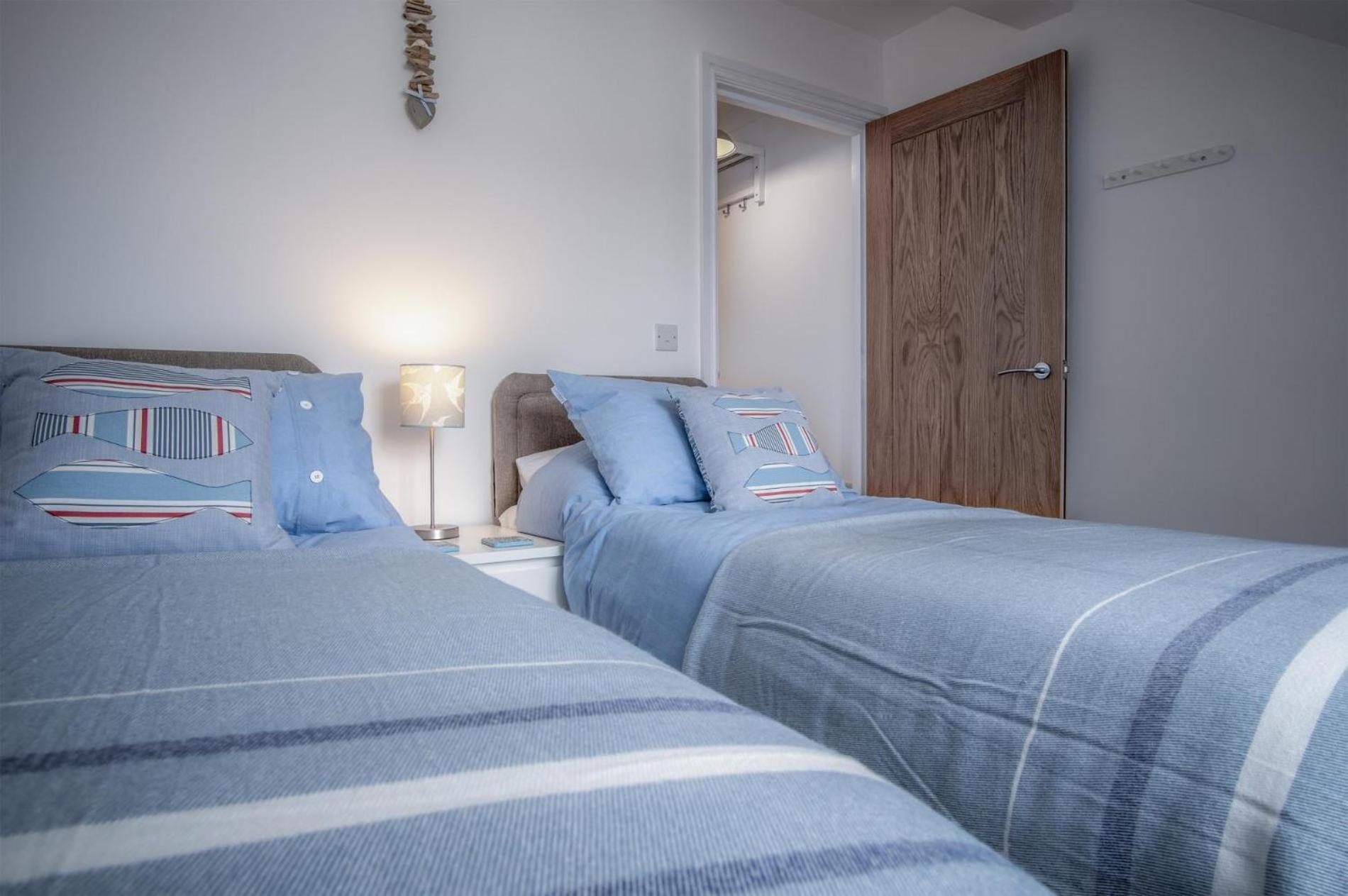 Ramsey Apartment - 2 Bedroom Apartment - טנבי מראה חיצוני תמונה