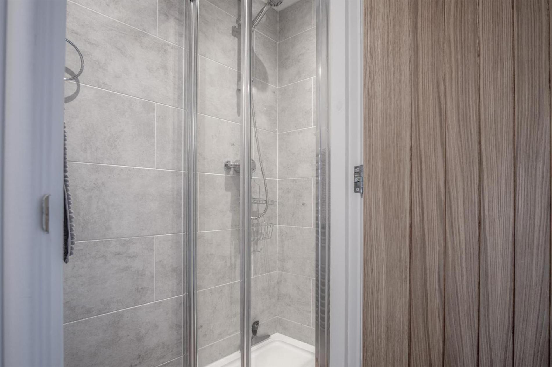 Ramsey Apartment - 2 Bedroom Apartment - טנבי מראה חיצוני תמונה